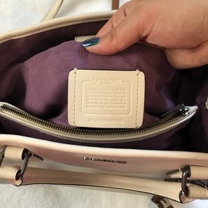 Coach Bags - Coach crossbody purse Coach Bags - Coach crossbody purse